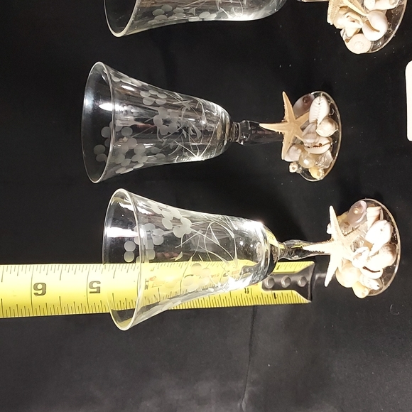 Handmade Shell Art Cognac Glasses Set of 4 Etched Floral Design - Picture 5 of 7